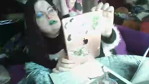 Snapshot of siofra chatting on March 2025 07:09:02 PM Siofra online show from March 2025 07:09:02 PM