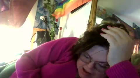 Snapshot of siofra chatting on September 2025 11:22:02 AM Siofra online show from September 2025 11:22:02 AM