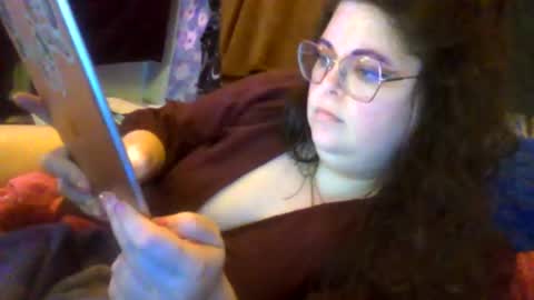 Snapshot of siofra chatting on October 2025 09:37:02 PM Siofra online show from October 2025 09:37:02 PM