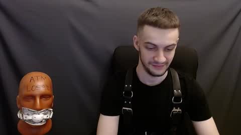 Snapshot of sir_damien chatting on December 2024 08:40:02 PM Sir Damien online show from December 2024 08:40:02 PM