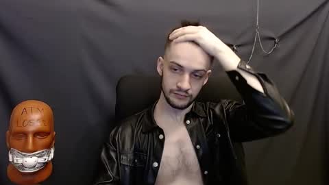 Snapshot of sir_damien chatting on January 2025 11:32:01 PM Sir Damien online show from January 2025 11:32:01 PM