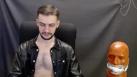 Snapshot of sir_damien chatting on January 2025 11:29:01 PM Sir Damien online show from January 2025 11:29:01 PM