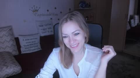 Snapshot of sirenasilk chatting on October 2025 03:47:02 AM sirenasilk online show from October 2025 03:47:02 AM