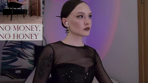 Snapshot of sirenaswhisper chatting on May 2026 10:26:02 PM Goddess Sirena online show from May 2026 10:26:02 PM