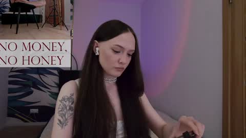 Snapshot of sirenaswhisper chatting on May 2026 05:32:01 PM Goddess Sirena online show from May 2026 05:32:01 PM