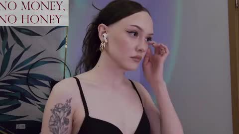Goddess Sirena online show from June 2026 09:18:02 PM