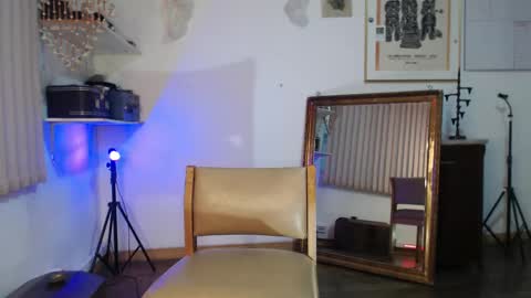 Snapshot of siriss_boyrag chatting on September 2025 10:35:02 PM siriss_boyrag online show from September 2025 10:35:02 PM