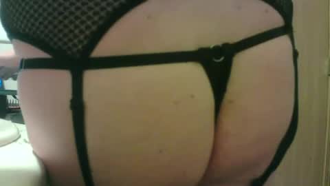 Snapshot of sissycrissy4545 chatting on May 2026 09:37:01 AM sissycrissy4545 online show from May 2026 09:37:01 AM