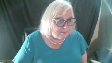 Sissy Diane online show from December 2024 12:41:02 AM