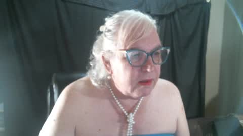 Sissy Diane online show from January 2025 01:58:01 PM