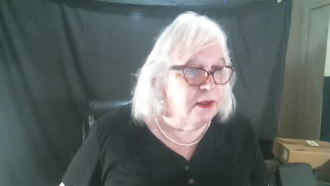 Sissy Diane online show from January 2025 12:33:01 AM