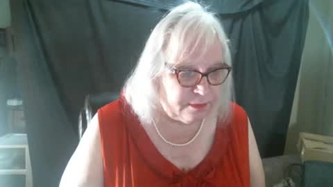 Sissy Diane online show from February 2025 02:08:01 PM