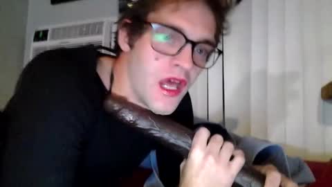 sissyemmalauren online show from October 2025 03:40:01 AM