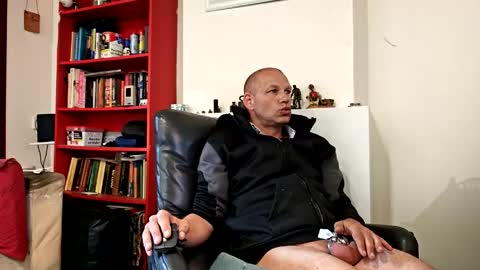 Petra online show from April 2026 05:45:02 PM