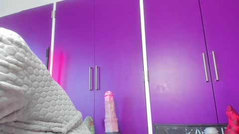 Elise online show from March 2025 02:12:01 PM