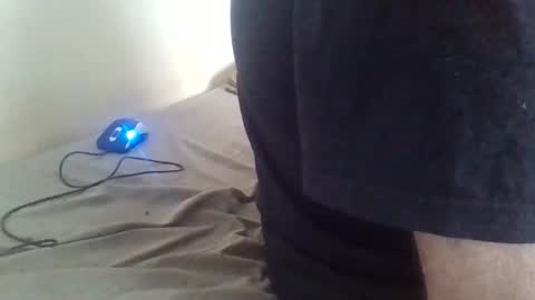 Snapshot of sizemick_u235 chatting on October 2025 03:00:01 PM Mickey B online show from October 2025 03:00:01 PM