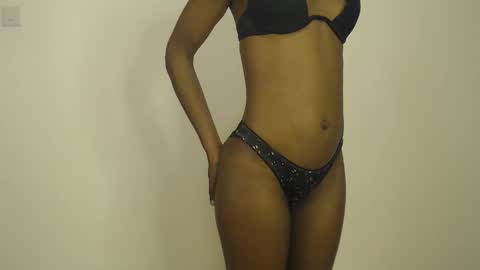 Snapshot of sizzly_ass chatting on May 2026 03:06:01 PM sizzly_ass online show from May 2026 03:06:01 PM
