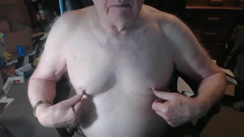 sjbottomboi online show from November 2025 11:58:01 PM