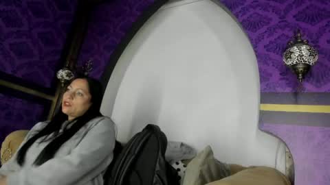 Snapshot of skarlettbarnes chatting on May 2026 11:51:02 AM skarlettbarnes online show from May 2026 11:51:02 AM