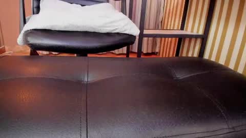 Snapshot of skarlettbarnes chatting on June 2026 11:42:02 AM skarlettbarnes online show from June 2026 11:42:02 AM