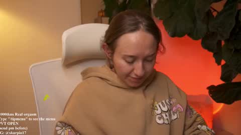 Im Scarlett  ONLINE  5pm-10pm NYC time  online show from September 2025 12:33:02 AM