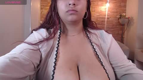 Skarlet online show from December 2024 01:22:01 PM