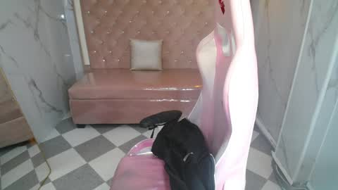 Skarlet online show from March 2026 01:00:01 PM