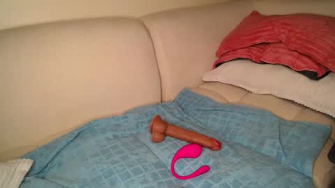 Krystal Belle online show from March 2025 02:56:02 PM