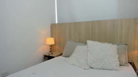 Snapshot of skinny_ariadna chatting on November 2025 11:21:02 AM Ariadna online show from November 2025 11:21:02 AM