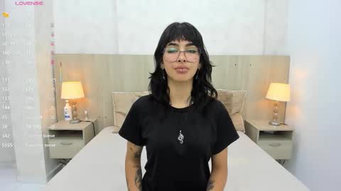 Emily Rojas online show from September 2025 07:27:02 PM