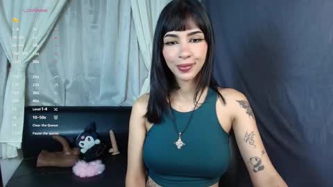 Snapshot of skinny_emily chatting on April 2026 02:56:02 PM Emily Rojas online show from April 2026 02:56:02 PM