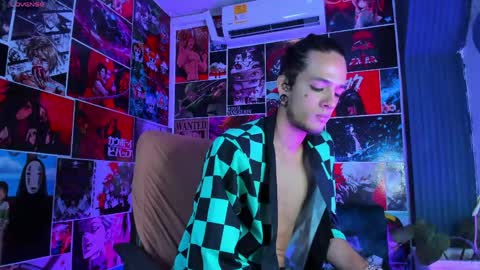 Snapshot of skinny_mac_ chatting on May 2026 12:28:02 AM Mac online show from May 2026 12:28:02 AM