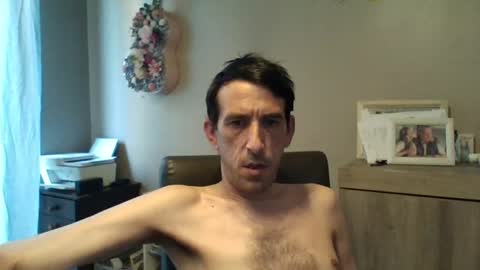 Snapshot of skinnybigcock2 chatting on June 2026 11:25:02 AM SkinnyBigCock2 online show from June 2026 11:25:02 AM