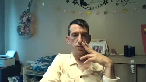 Snapshot of skinnybigcock2 chatting on July 2026 05:25:02 AM SkinnyBigCock2 online show from July 2026 05:25:02 AM