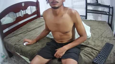 Skinny Latin Man online show from September 2025 02:56:02 AM
