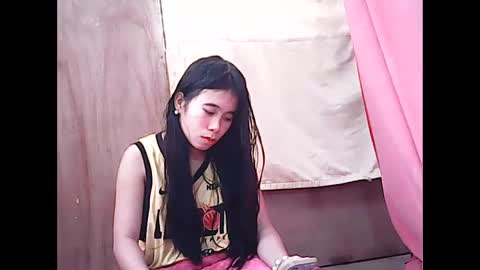 Skinnypinay318706 online show from December 2024 04:42:01 AM