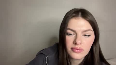 Snapshot of skirenna chatting on January 2026 04:10:01 PM skirenna online show from January 2026 04:10:01 PM