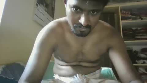 Snapshot of sklavepappu143 chatting on May 2026 06:32:03 AM Indianslut1431 online show from May 2026 06:32:03 AM