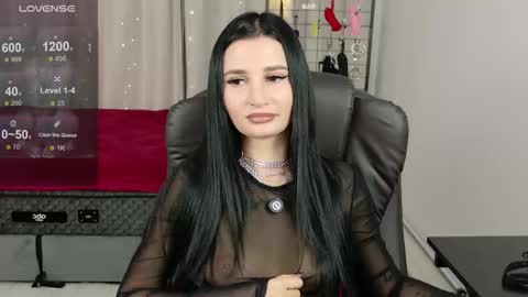 Eliza online show from September 2025 09:38:01 PM