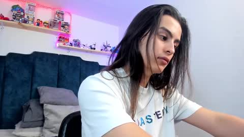 Santiago online show from January 2025 12:57:02 AM