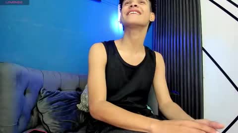 sky_rivers online show from November 2025 03:10:02 AM