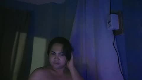 Snapshot of sky_uxxx chatting on May 2026 10:43:02 AM sky_uxxx online show from May 2026 10:43:02 AM