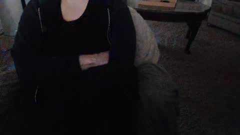Snapshot of skyblu1 chatting on February 2025 10:03:01 PM SKYLE online show from February 2025 10:03:01 PM