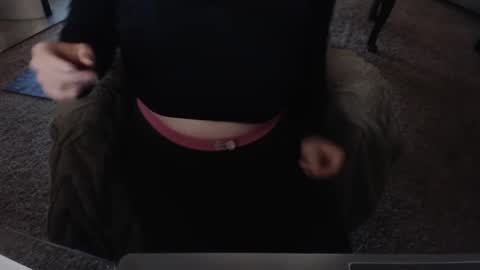 Snapshot of skyblu1 chatting on February 2025 11:44:02 PM SKYLE online show from February 2025 11:44:02 PM