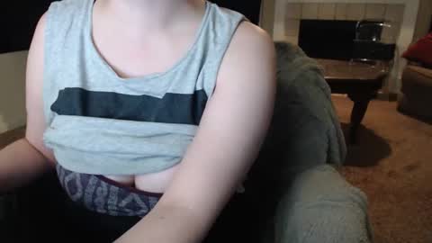 SKYLE   online show from March 2026 09:30:02 PM