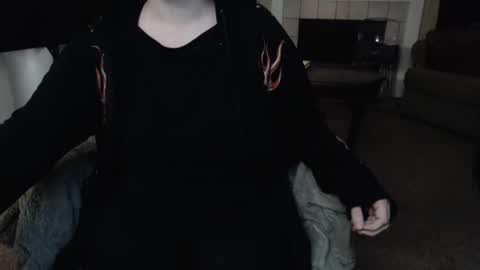 SKYLE   online show from April 2026 08:42:02 PM