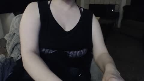 SKYLE   online show from April 2026 02:48:01 AM