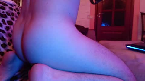 Snapshot of skyburn54 chatting on January 2025 01:24:01 AM skyburn54 online show from January 2025 01:24:01 AM