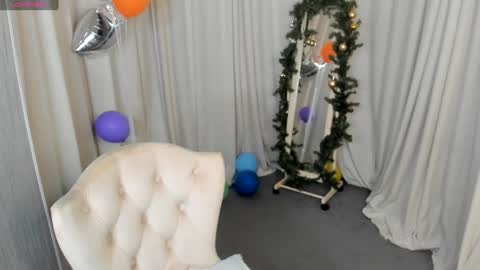 Skye online show from January 2025 02:02:02 PM