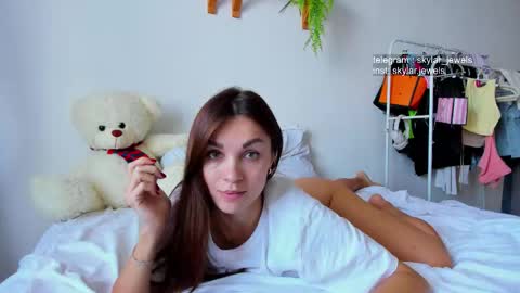 Skylar online show from September 2025 08:58:01 AM